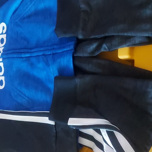 Adidas 2 piece set(7) - Picture 2 of 7